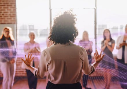 Eventos e workshops sobre bem-estar emocional